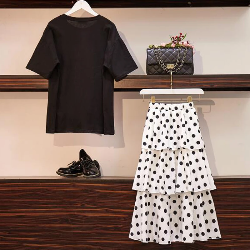 Комплект из двух предметов женская футболка + юбка трапециевидной формы костюм