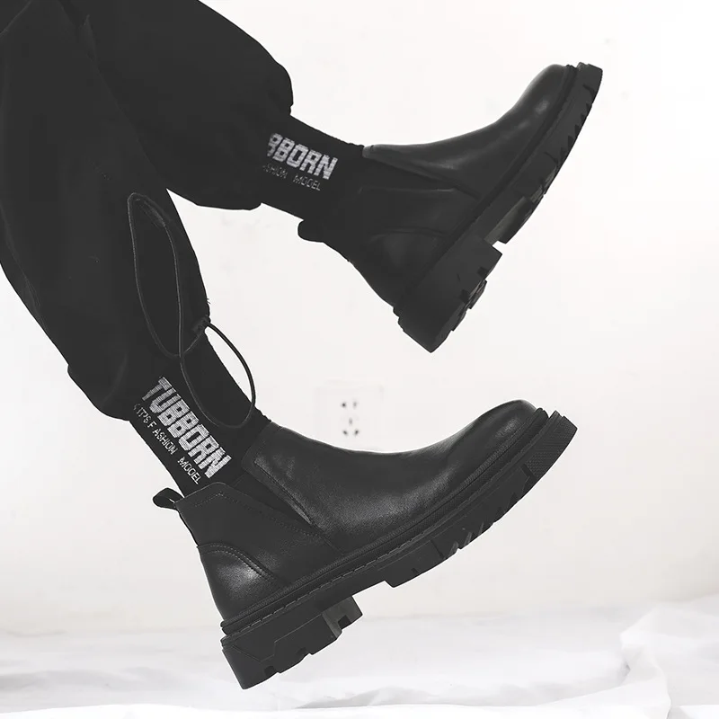 

Leather Men Motorcycle Boots Male Winter Man Shoes Punk Ankle Boots Slip on Men Boots Genuine Leather Platform Shoes
