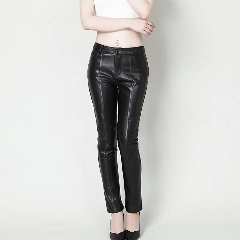 Рисунок 3 - Брюки женские длинные из натуральной кожи