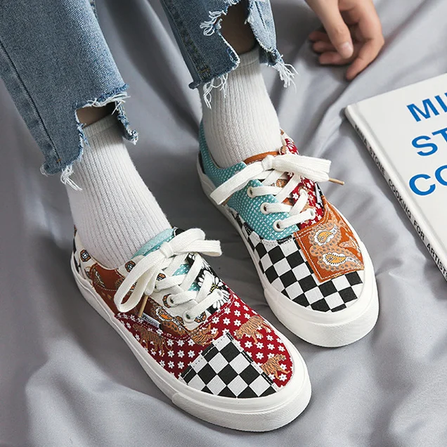 

Niche Stitching Canvas Shoes Female Spring Retro Casual Trendy Student Men's Shoes Wild Cashew Flower Board Shoes Couple Shoes