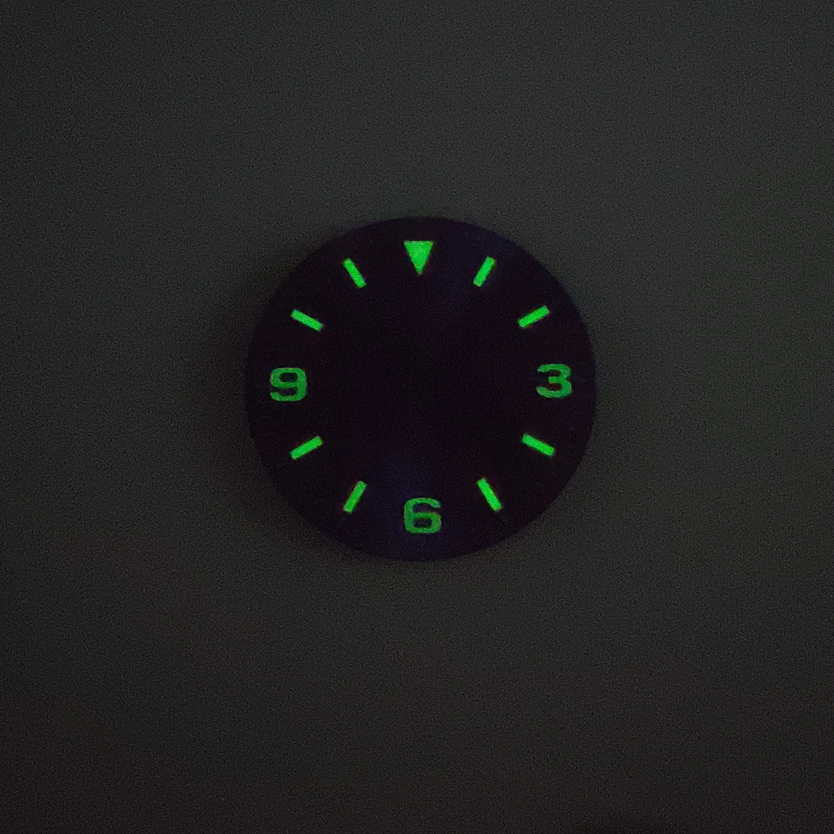 

Watch Parts 29mm Sterile Dial Luminous Watch Dial Luminous Suitable For ETA 8215 2836 Mingzhu DG 2813 Miyota8215 821Amovement