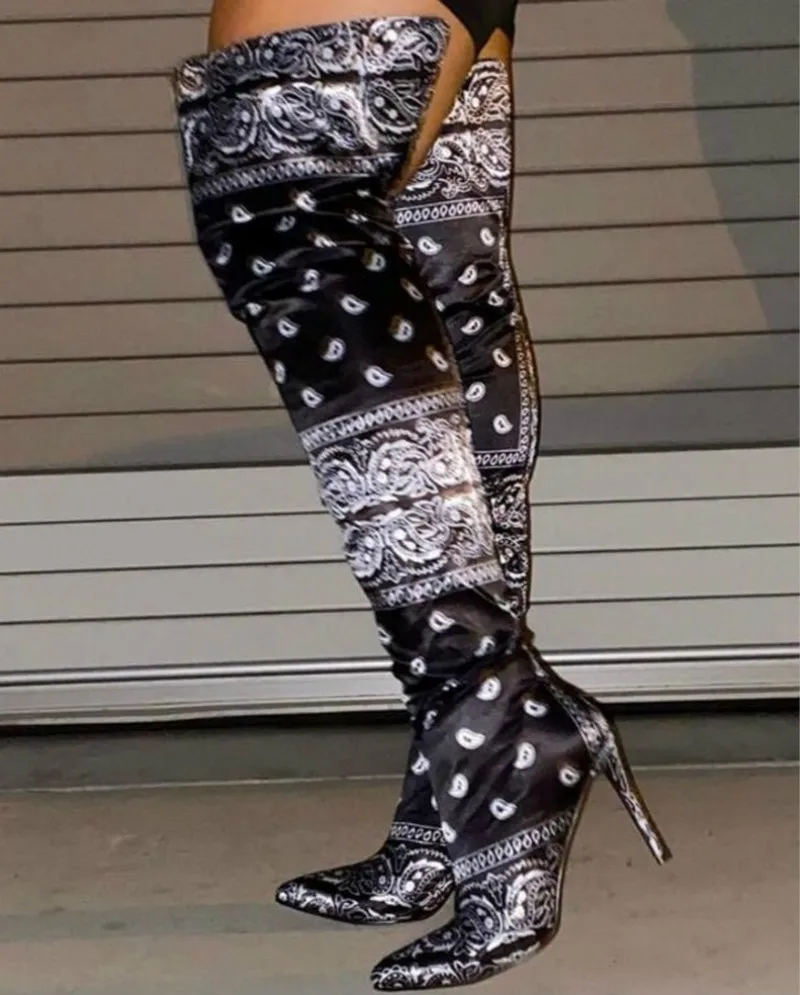 

2020 зимние размера плюс сапоги женские осенние новые сапоги выше колена на очень высоком каблуке с принтом модные сапоги на шпильке мотоботы