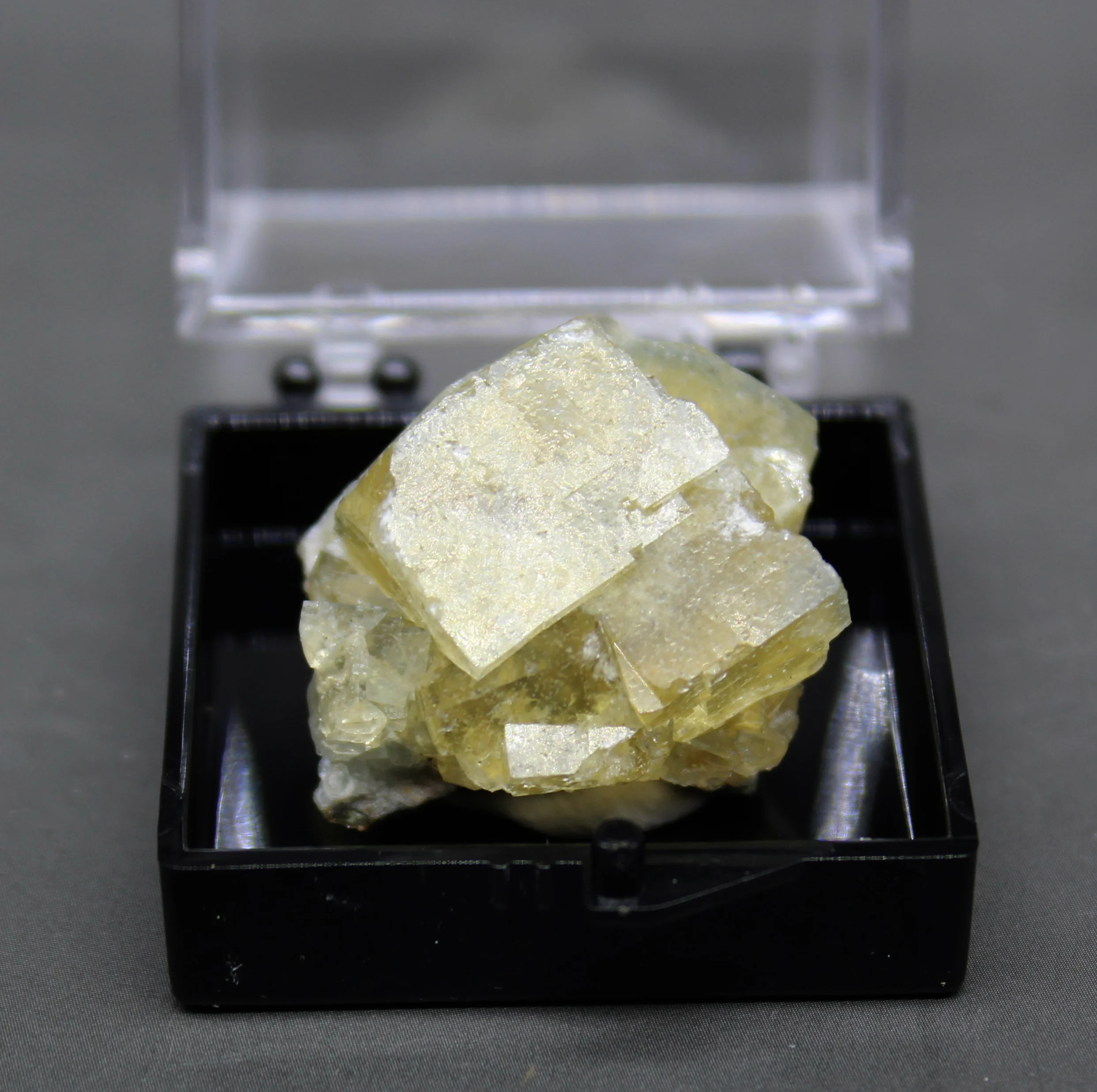 Новый минерал! 100% натуральный редкий Желтый флюорит минеральные образцы камни и