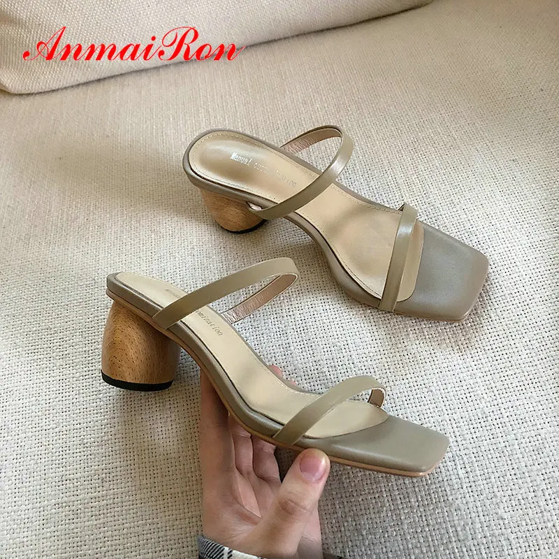 

ANMAIRON Summer Outside Slippers Women Rome Round Heels Luxury Shoes Women Designers Elegant 2020 Womens Shoes Kid Suede Solid