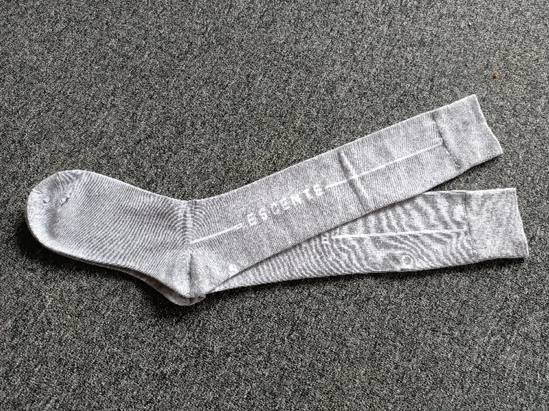 

Спортивные гольфы, дамские гольфы, солнцезащитные Хлопковые гольфы До Колена Для Женщин могут сочетаться с короткими юбками