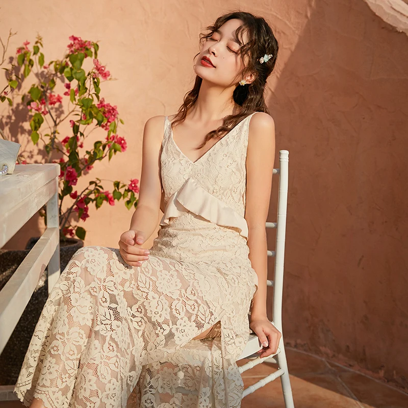 

New 2020 Spring Summer Vacation Beach Strap Dress Women Large size Sexy Open Back Lace V-neck Dress Female Party Club vestidos