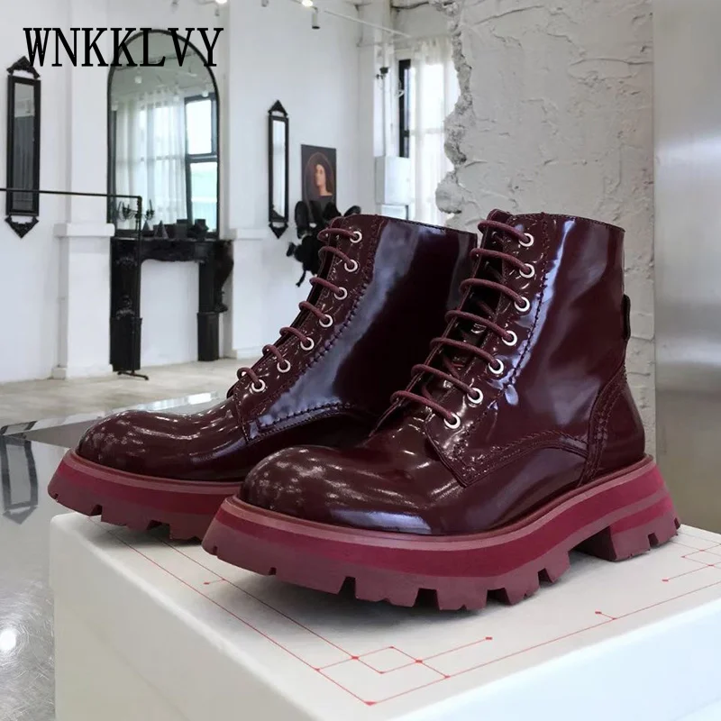 

Runway Thick Sole High Top Martin Boots Women Round Toe Real Leather Lace Up Flat Platform Shoes Autumn Leisure Ankle Botas 2021