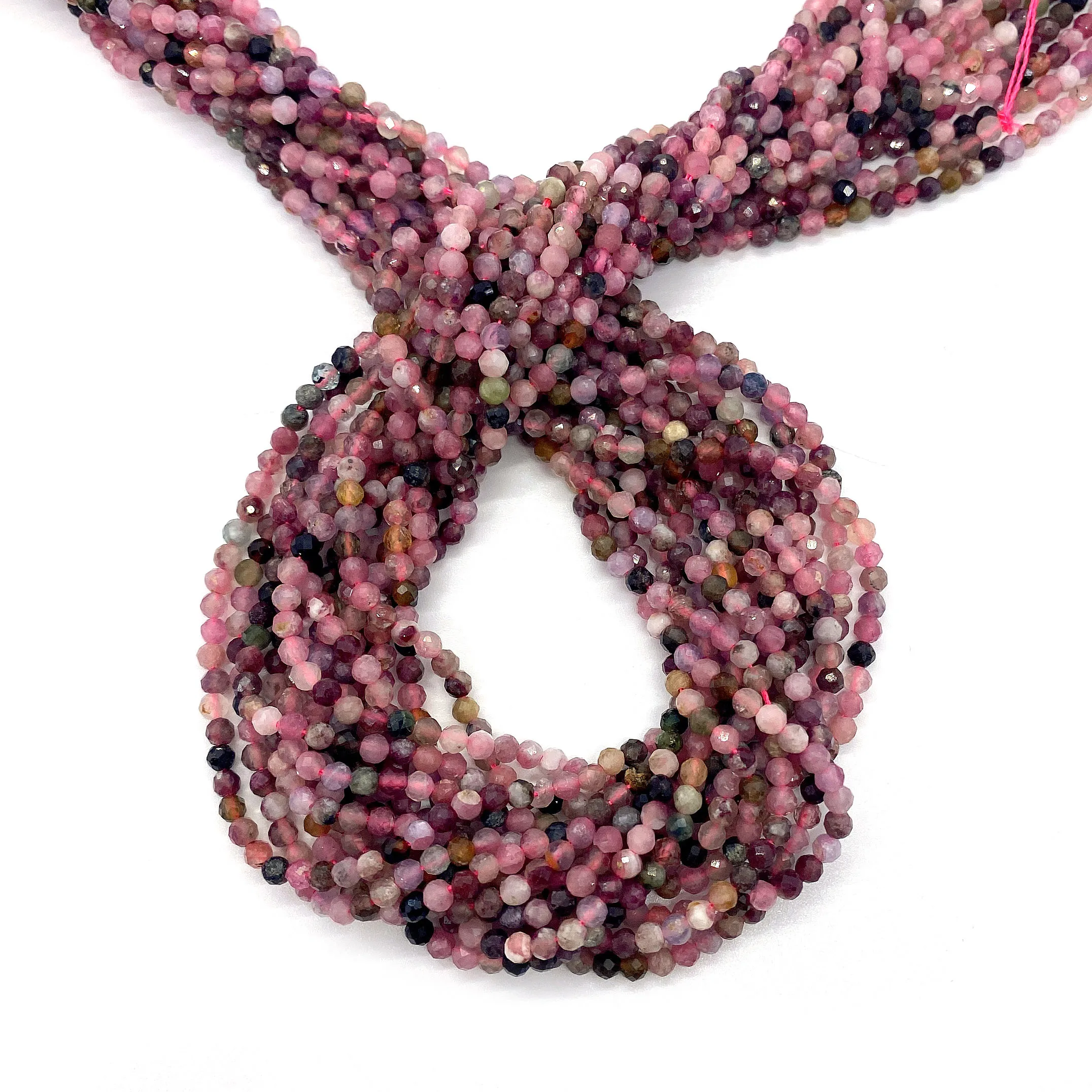 Маленькие бусины из натурального камня турмалины граненые для изготовления