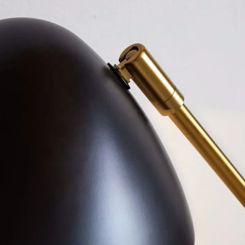 Темно бронзовый функциональный стильный декоративный светильник из металла с