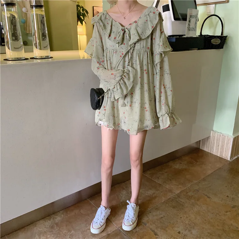 

prairie chic ruffles flare sleeve v-neck print loose chiffon blouse Women's Clothing Spring and autumn style ladies tops fashion
