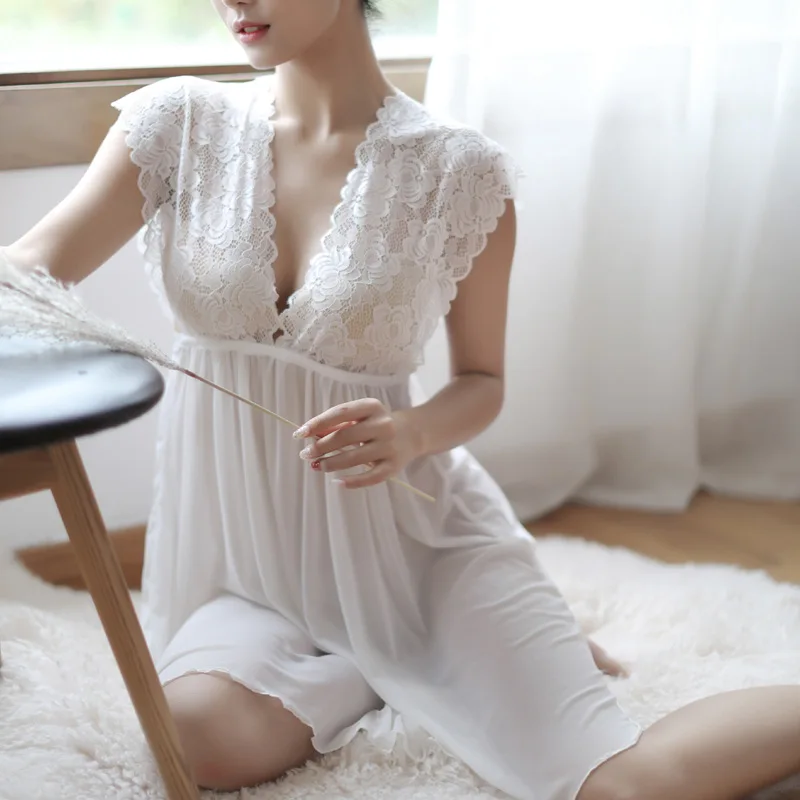 

Sexy Deep V-neck Lace Macrame Suspender Pajamas Woman Sexy Thin Printing Hollow Halter Perspective Nightdress Temptation Pajama