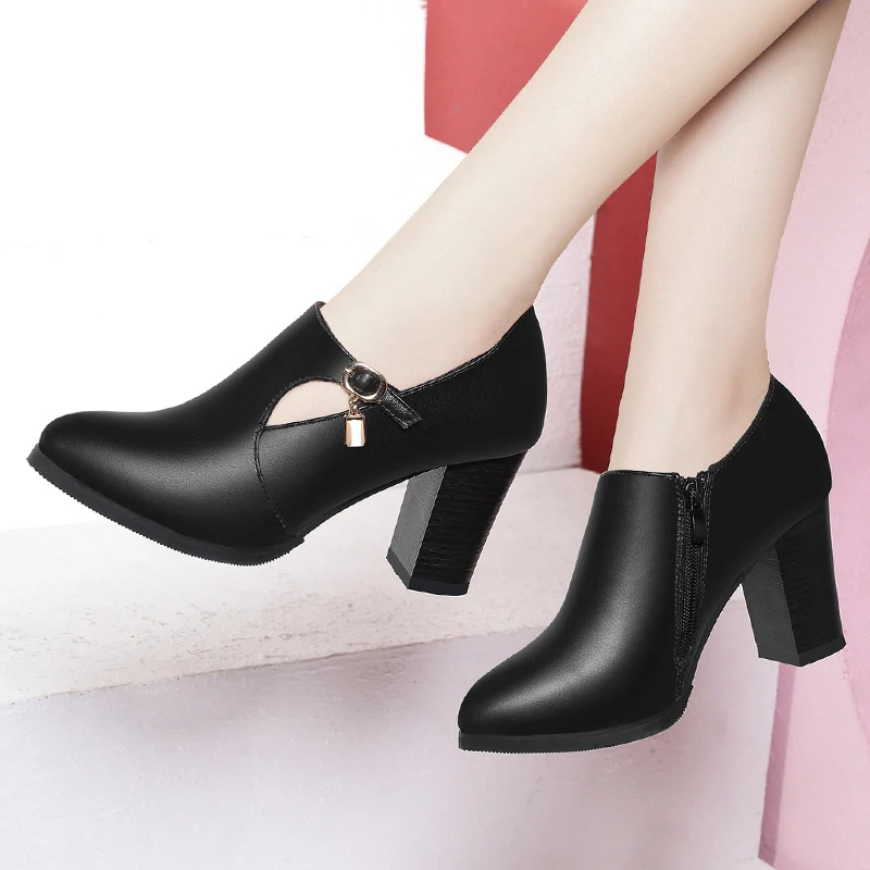 Женские туфли-лодочки на квадратном каблуке с острым носком туфли высоком