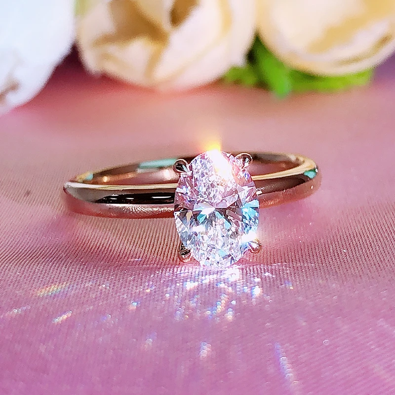 

Роскошное обручальное кольцо из 18-каратного золота с муассанитом и бриллиантом D VVS SW20, 100%