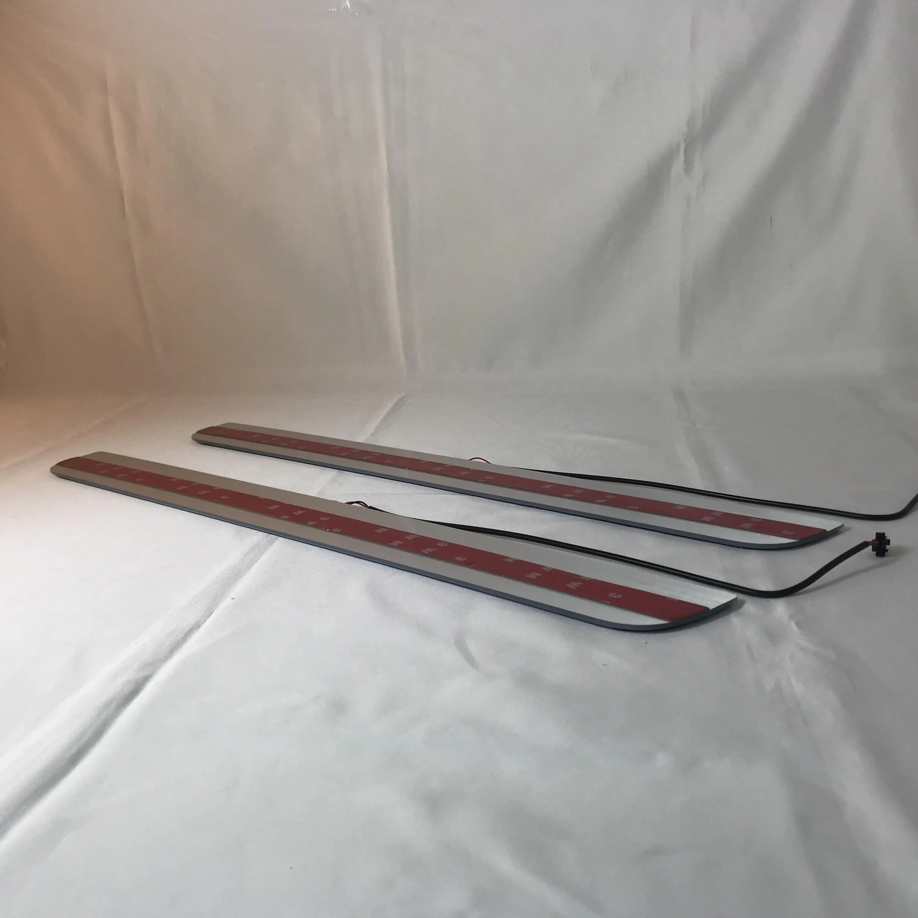 

Osmrk led moving door scuff for nissan altima dynamic door sill plate flat lining overlay Flow/still light, 2pcs