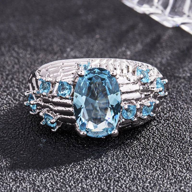 Модное роскошное кольцо из чистого голубого кубического циркония с кристаллами