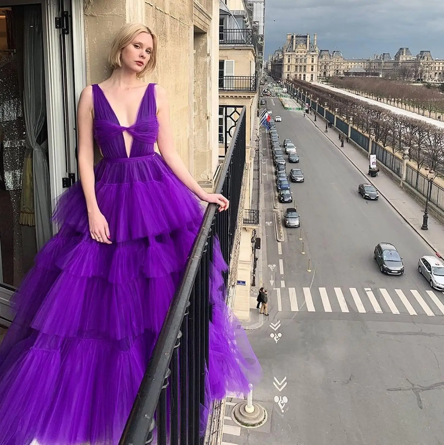 

Real Image Purple Puffy Tulle Dress Sexy V Neck Ruffles Tiered Long Gowns For Formal Party Prom Sumer Dresses Robe De Soiree