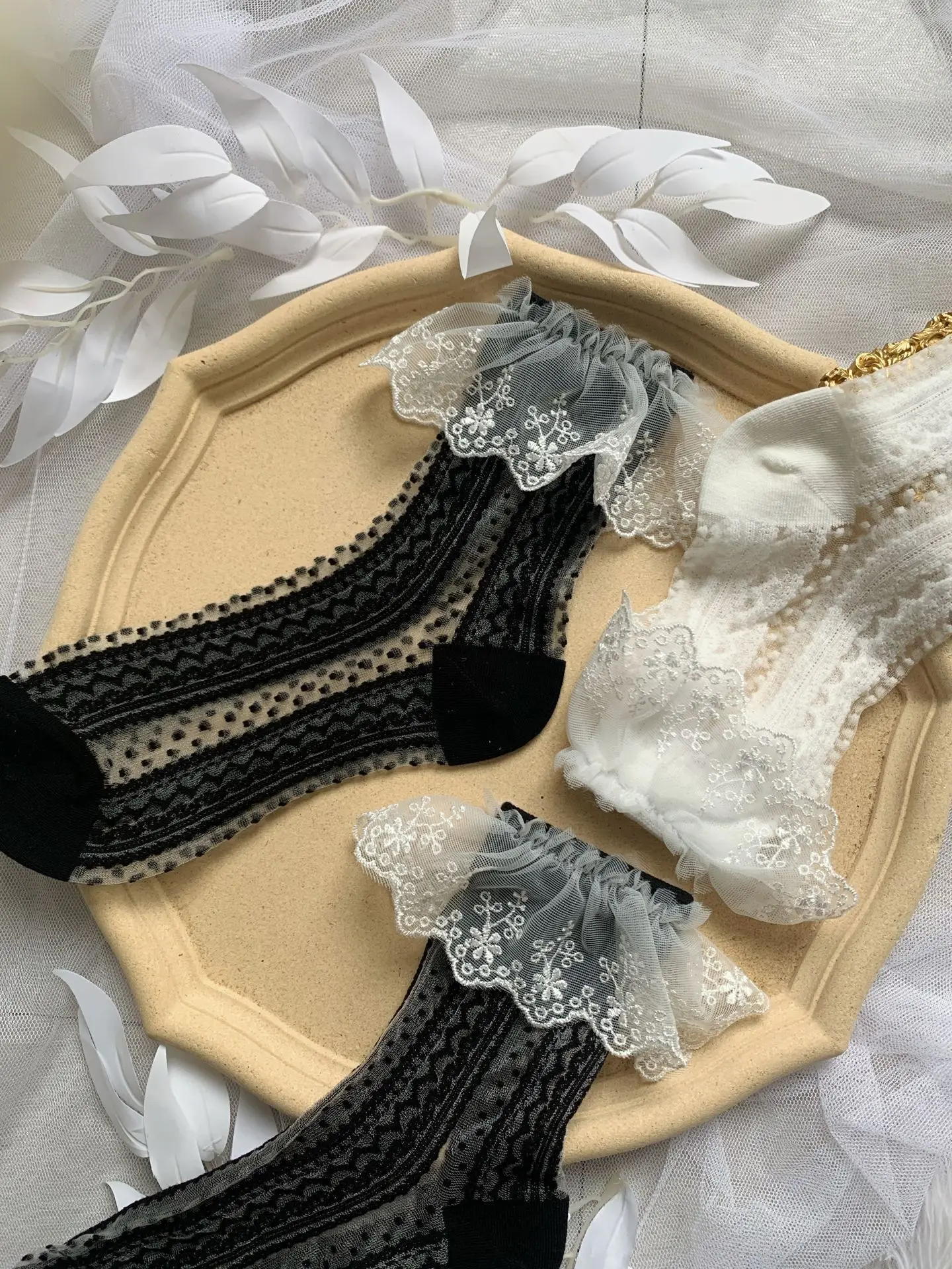 French Crystal Glass Silk Mesh Socks Sweet Girl Fairy Middle Tube Wave Point Breathable Black White Lace Pile Socks