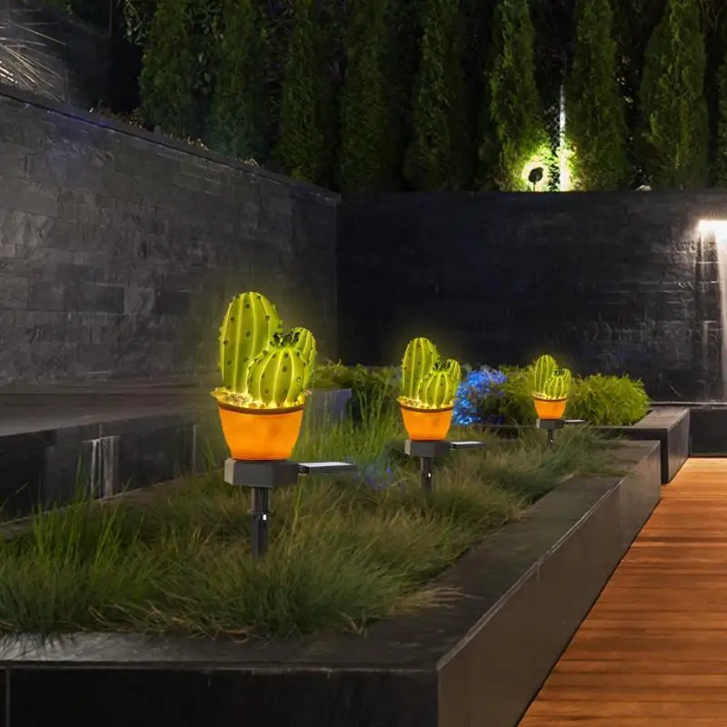 Светодиодная лампа на солнечной батаресветодиодный для газона искусно