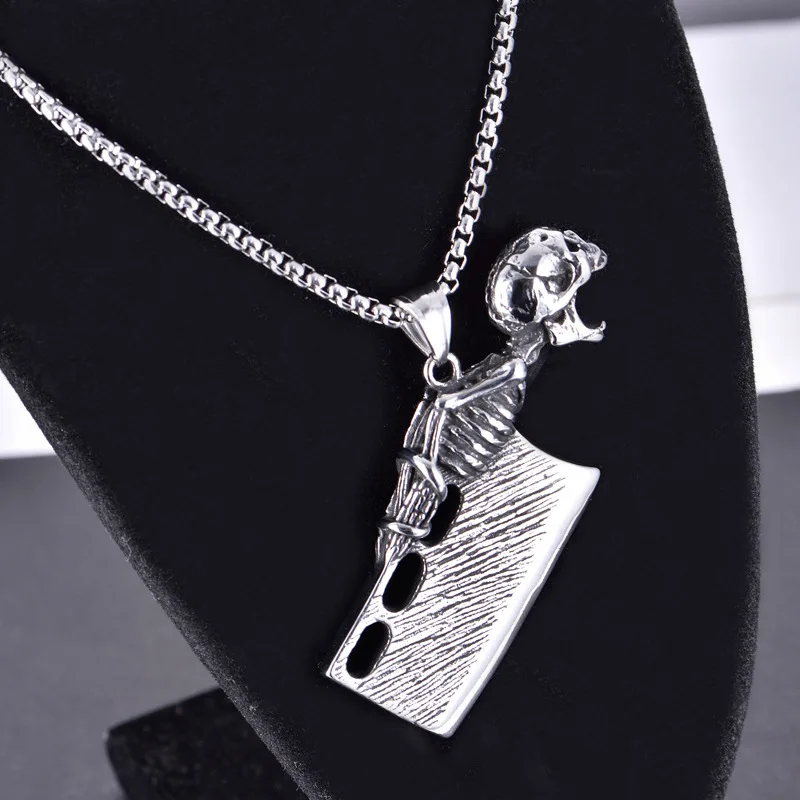 

Personality retro Punk Skull dagger men's Titanium Steel Pendant Necklace