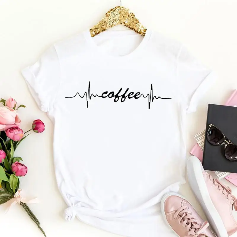 

Женские кофейные футболки с принтом Love, Новая Модная стильная футболка с коротким рукавом, Летняя женская одежда, топы, женская футболка с м...