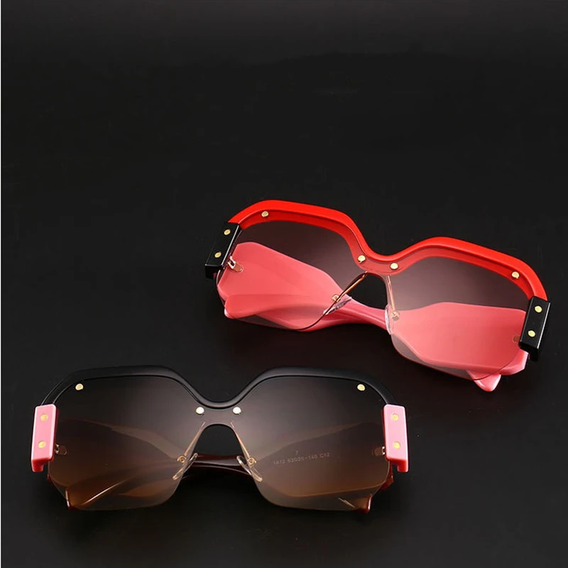 

Large Frame Square Sunglasses Women 2020 Luxury Brand Trendy Wide Leg Sun Glasses Men Half Frames Shades Eyewears Ladies UV400