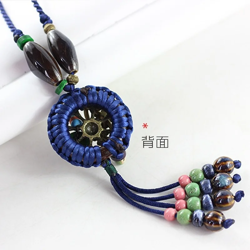 Длинная цепочка на свитер ручной работы плетеная винтажная с круглыми цветами