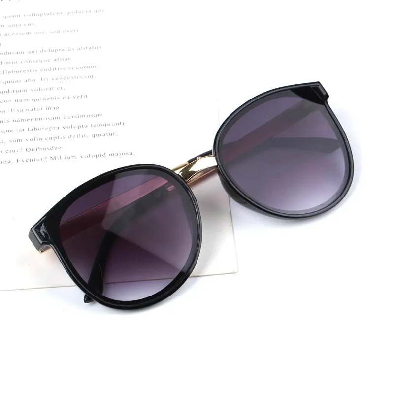 

Круглые детские солнцезащитные очки для девочек в винтажном стиле с большой оправой, детские очки с защитой от УФ-лучей, детские солнцезащи...