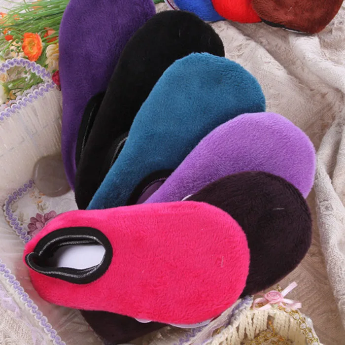 

1 Pair of Ladies Women Anti-Slip Yoga Socks fitness gymnastic sports Fitness velvet Casual Keep Warm Socks For 34-39 yards