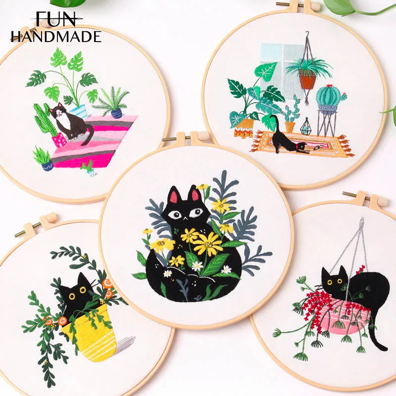 

DIY Cartoon Style Embroidery Kit Lovely Black Cat Pattern Cross Stitch with Hoop Sewing Hand Crafts Decor Gift