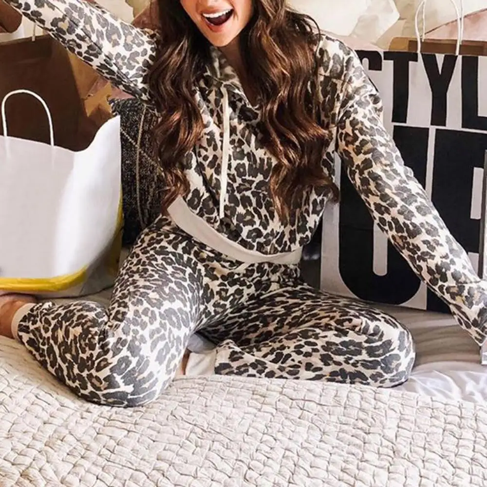 Женский спортивный костюм с леопардовым принтом для отдыха топом длинным