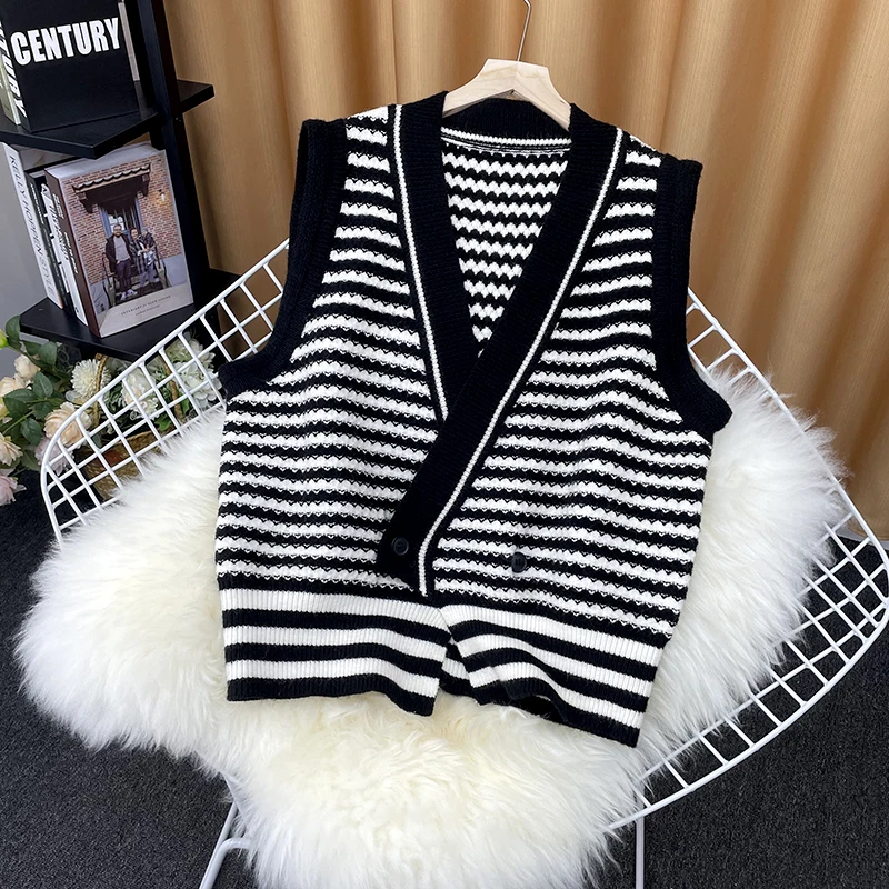 

College Striped Knitted Vest Sweaters Women New Oversized Casual Patchwork Sleeveless Double Breasted Sweaters Vest Tops 2021
