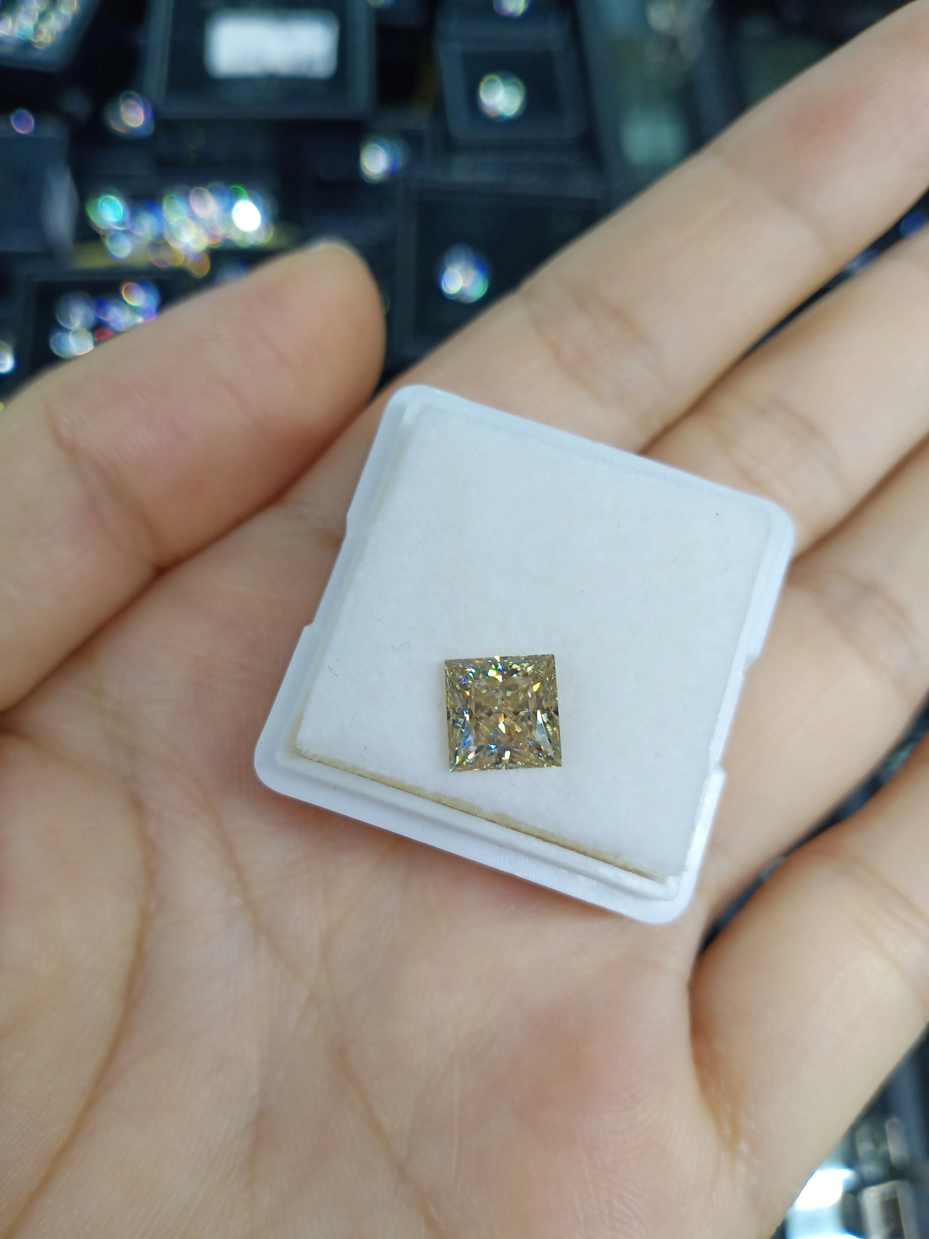 Драгоценный камень VVS1 с муассанитом 4 5 мм карата|Стразы и драгоценные камни