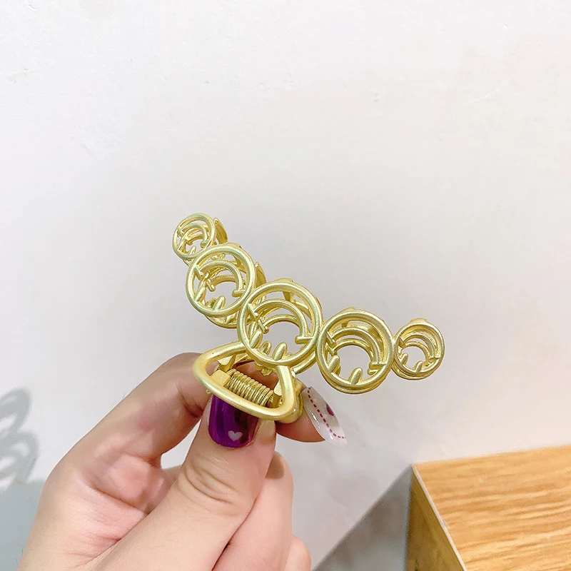 

2021 Women Girls Metal Hair Claw Clip Clamps Geometric Hair Crab Ladies Hairpin Hair Crab Clamp Small Size Hair Accessories Gift