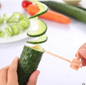 Vegetable curler Новинка, высокое качество, терки для сыра, нержавеющая сталь, чеснок, мускатный орех, измельчитель шоколада, Сырная овощерезка, инвентарь для чистки - Цвет: Vegetable curler