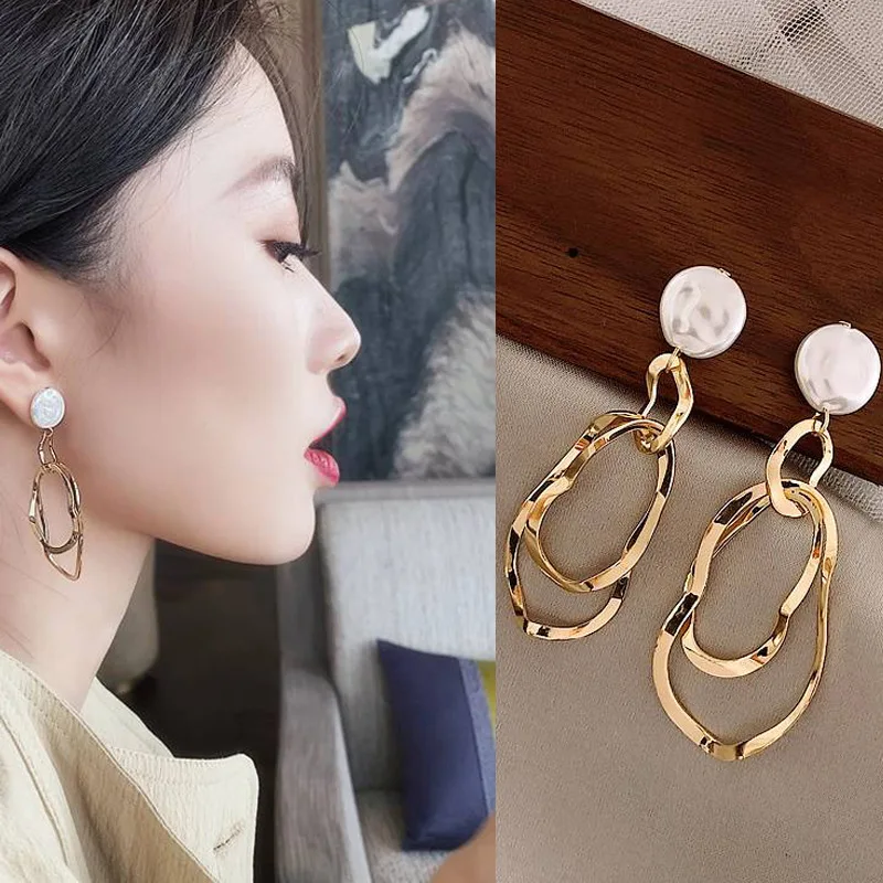 Корейские серьги с перламутровыми ушками нестандартные геометрические