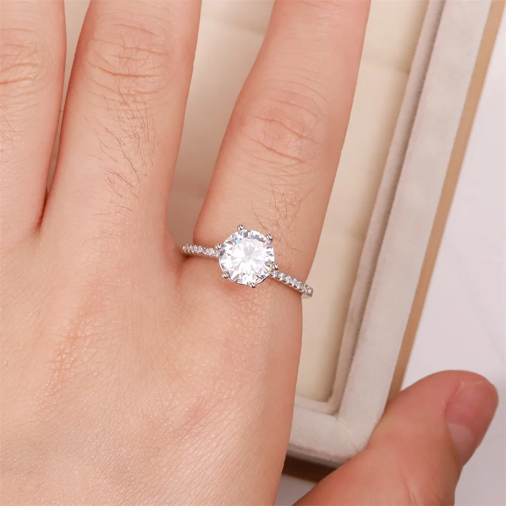 

Sell well in Europe and America S925 silver wedding ring six claw round zircon crystal jewelry women's gift