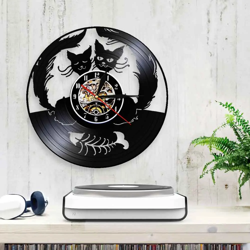 Настенные часы с изображением кошек влюбленных современный дизайн настенные