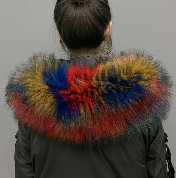 Женский большой шарф из искусственного меха теплый зимний с капюшоном и меховым