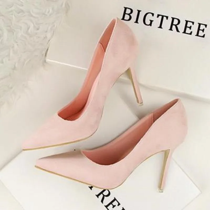 

2018 new Korean version of simple pointed office shoes women's fashion solid color high heels women's.