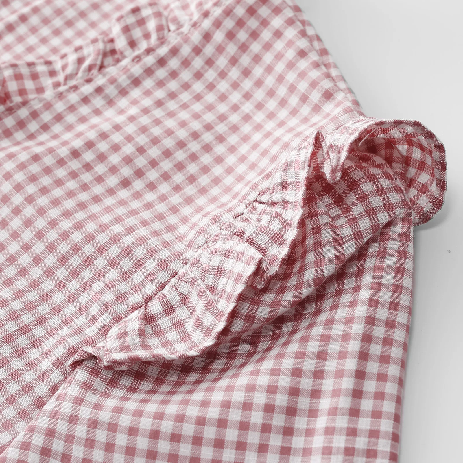 

2021 Summer Blouse Fashion Sexy V Neck Ruffles Plaid Short Sleeved Shirt Women Blouses Casual Shirts Elegant Office Beach Tops