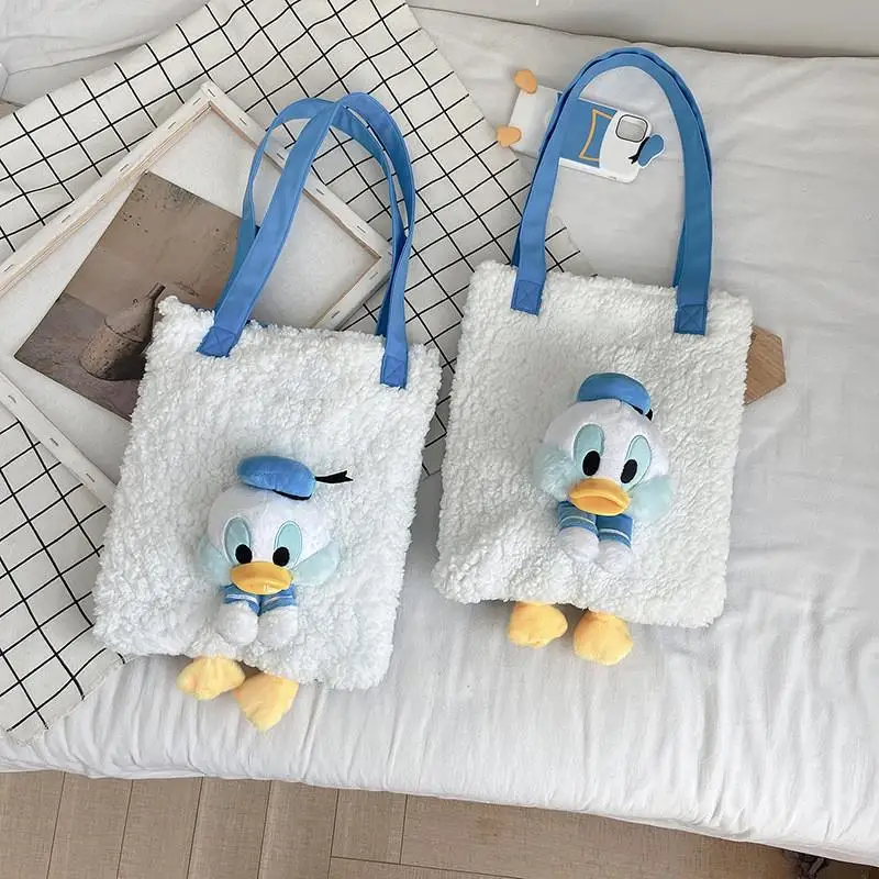 

2021 new cute cartoon three-dimensional Donald Duck plush shoulder bag handbag female bag Korean version large capacity wild
