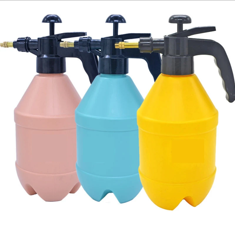 

Pressurized automatic sprinkling bottle for gardening supplies