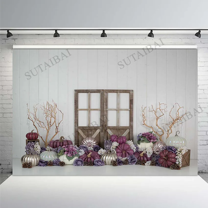 Тыква декорация для фотосъемки цветы деревянная дверь фон с белой стеной