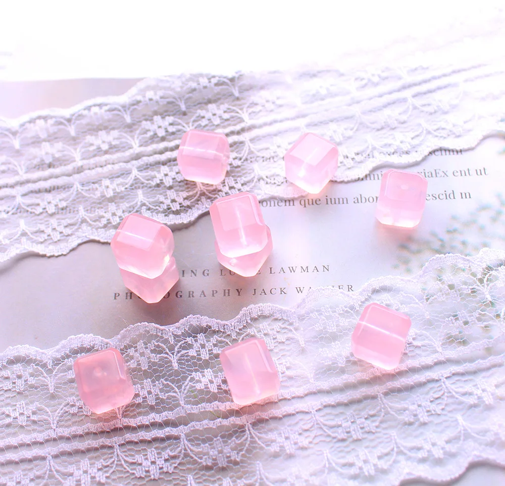 

10PCS Natural hibiscus powder crystal square beads charm natural crystal quartz accessories for DIY jewelry making