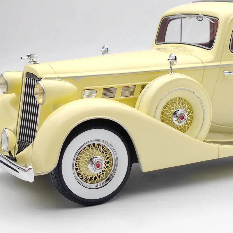 CMF 1:18 For Packard Super Eight Coupe 1936 Yellow CMF18005 Resin Models Car Collection images - 6