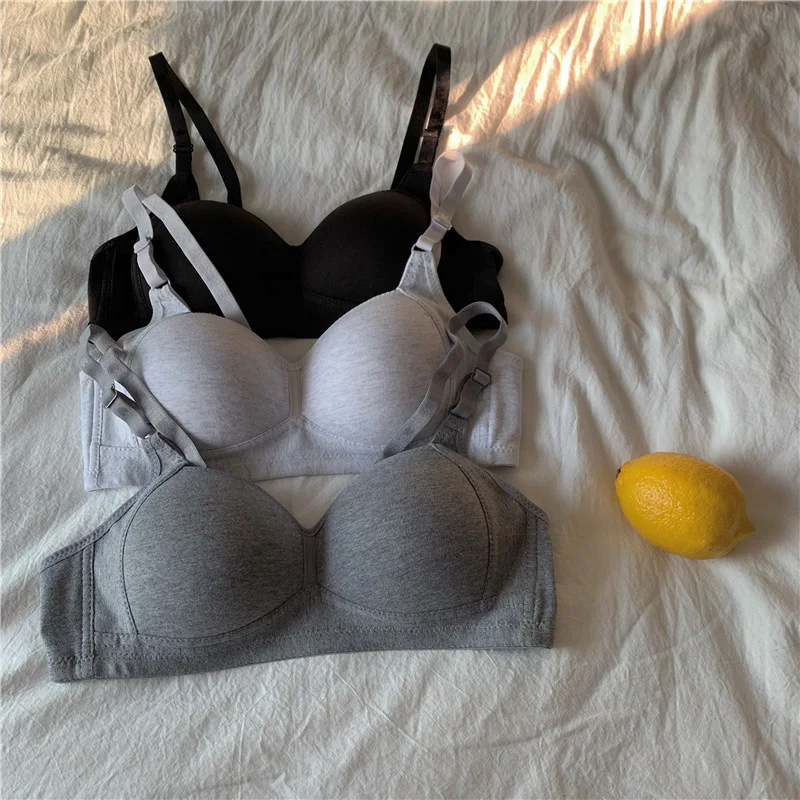 Женский бюстгальтер без стальных косточек однотонный тонкий с собранными