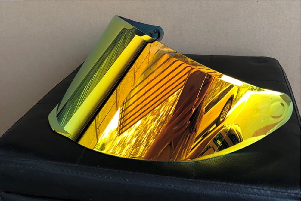 Мотоциклетный шлем DGL модель из поликарбоната с защитой от УФ лучей 320