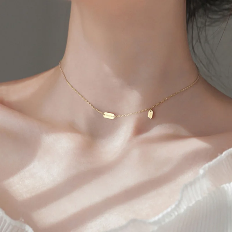 

Lucky letter necklace clavicle chain female network red simple niche design temperament student jewelry