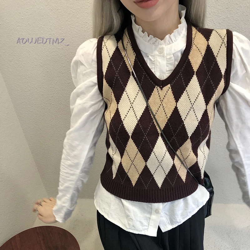 

Винтажный клетчатый свитер AOWDTMZ, жилет, Женский вязаный пуловер без рукавов с V-образным вырезом в стиле колледжа, топы для повседневного исп...