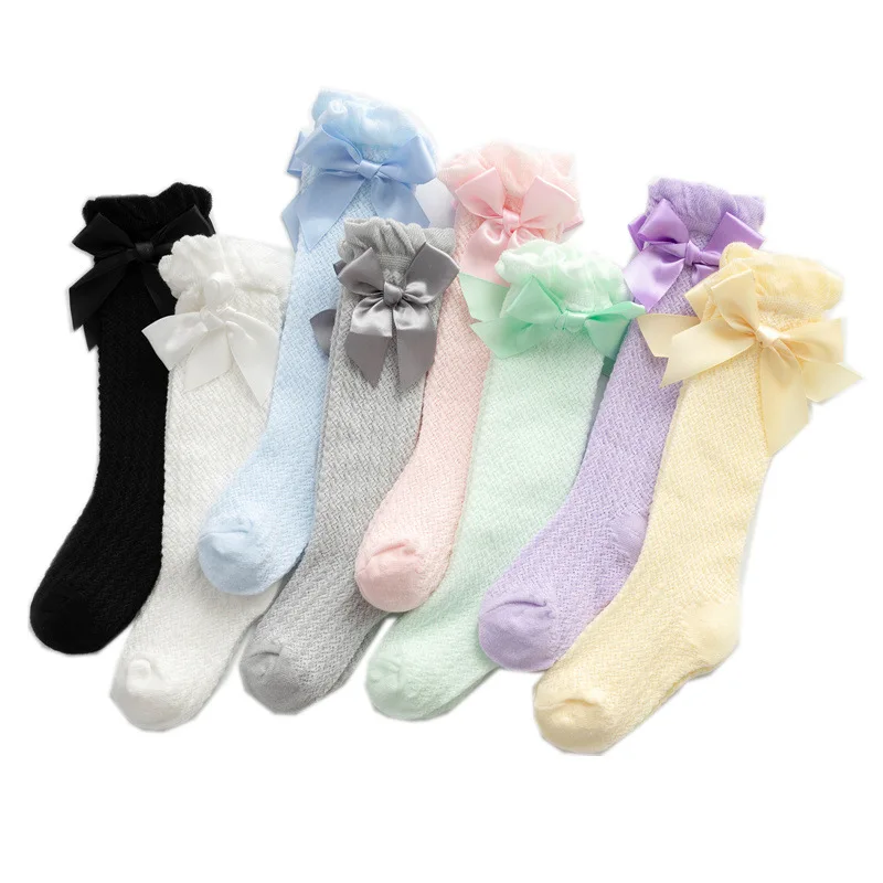 Дешевые носочки для маленьких девочек с ажурной сеткой и бантиками из хлопка, дышащие, подходят для новорожденных и девочек от 0 до 3 лет.